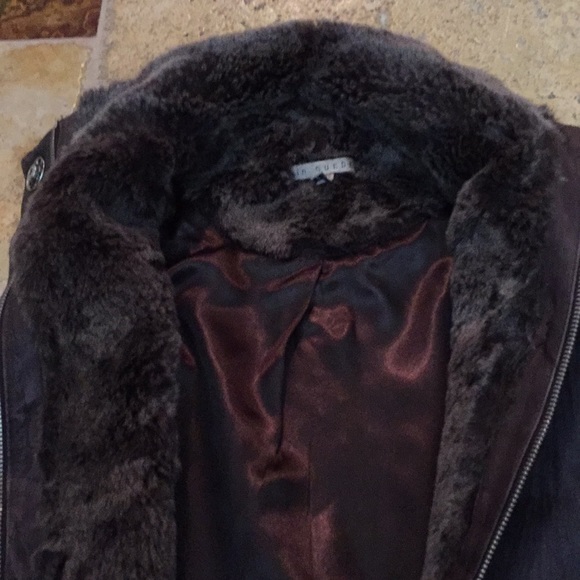 In Suede Leather vest Supersoft faux fur trim snaps/zippers - Picture 4 of 8